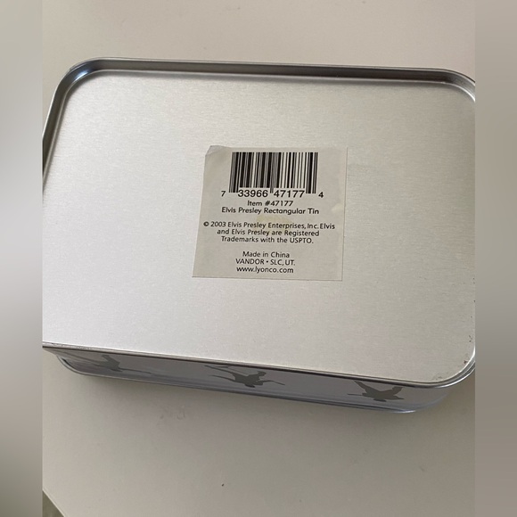 Elvis Presley collectible tin - Picture 2 of 6